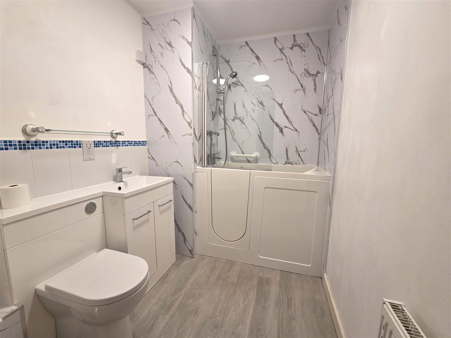 Mariners Court, Lamberts Road Marina, Swansea, SA1 8QS